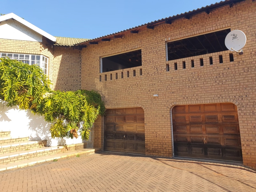 5 Bedroom Property for Sale in Cashan North West